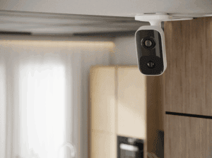 AJAX IndoorCam plafond Camรฉra AJAX IndoorCam fixรฉe au plafond